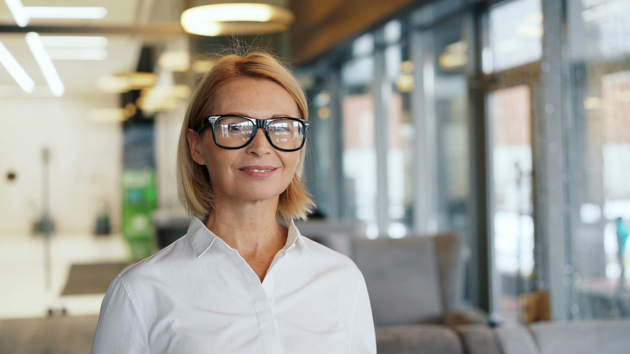 Laure Morel, avocate, dans son cabinet
